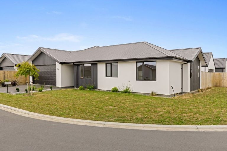 Photo of property in 14 Hunt Road, Rolleston, 7615