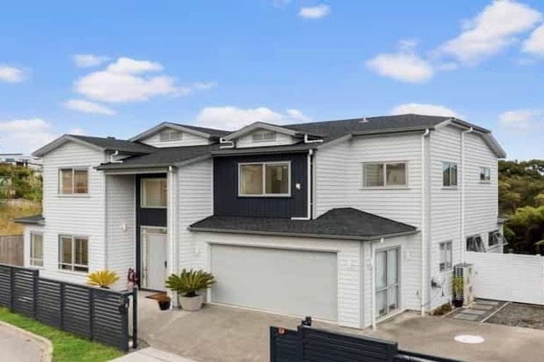 Photo of property in 18 Vazey Way, Hobsonville, Auckland, 0618