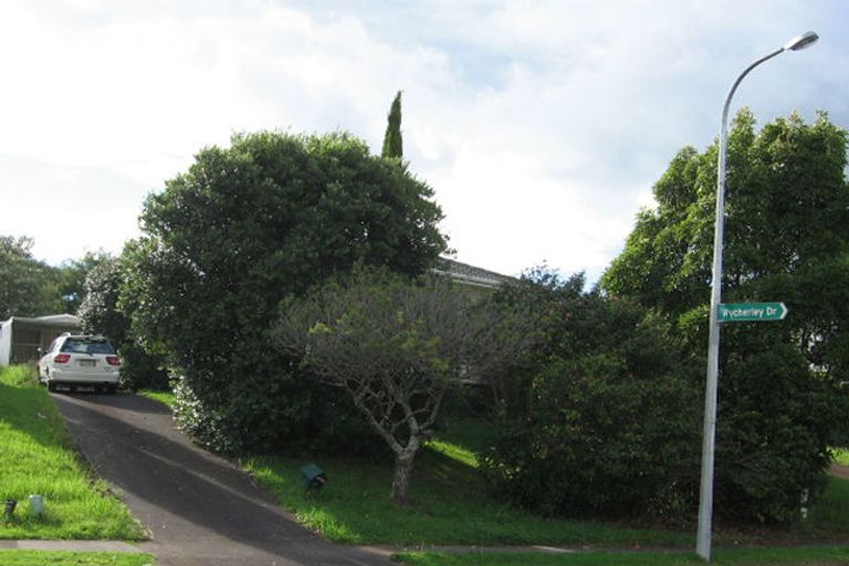 Photo of property in 47 Priestley Drive, Bucklands Beach, Auckland, 2014