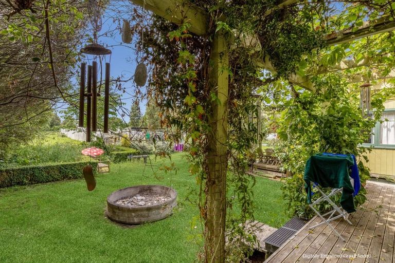 Photo of property in 16 Cole Street, Dannevirke, 4930