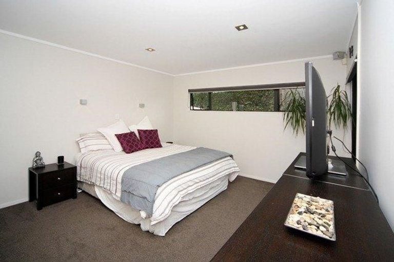 Photo of property in 14 Varlene Terrace, Forrest Hill, Auckland, 0620
