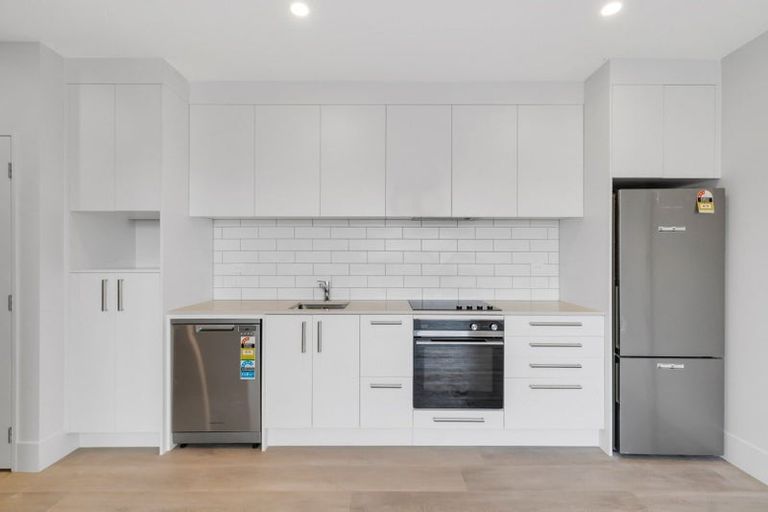 Photo of property in 104/165 Lake Road, Northcote, Auckland, 0627