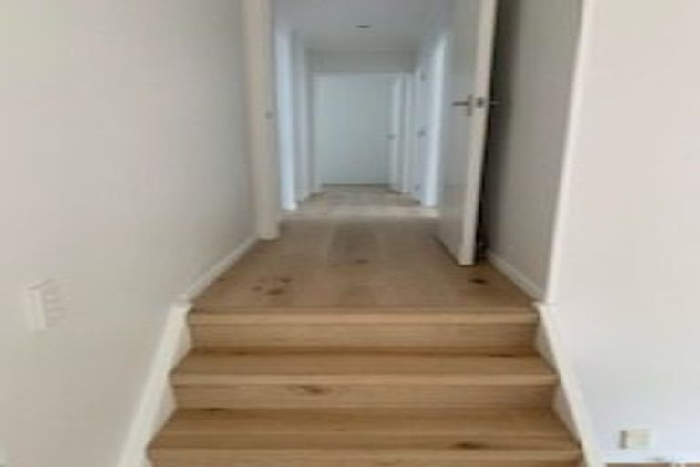 Photo of property in 1/10 Newstead Avenue, Browns Bay, Auckland, 0632