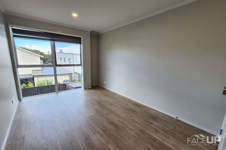 Photo of property in 29 Spotted Dove Road, Hobsonville, Auckland, 0616