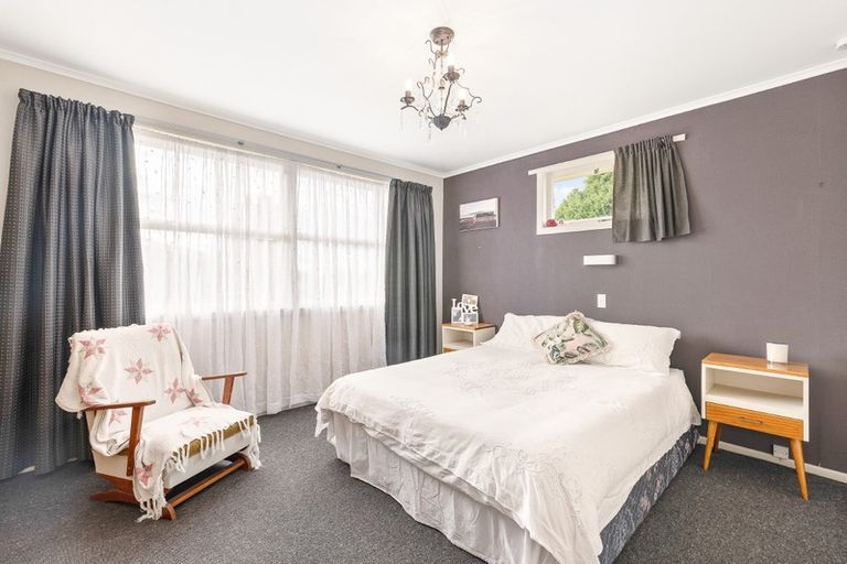 Photo of property in 15 Sunrise Avenue, Owhata, Rotorua, 3010