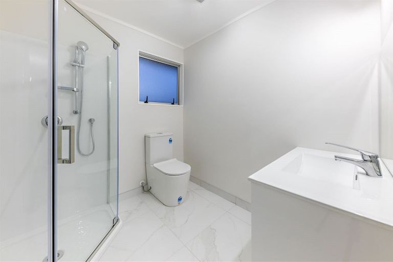 Photo of property in 1/11 Chamade Place, Clover Park, Auckland, 2019
