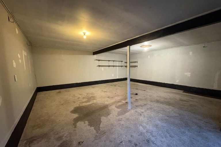 Photo of property in 60 Montgomery Avenue, Karori, Wellington, 6012