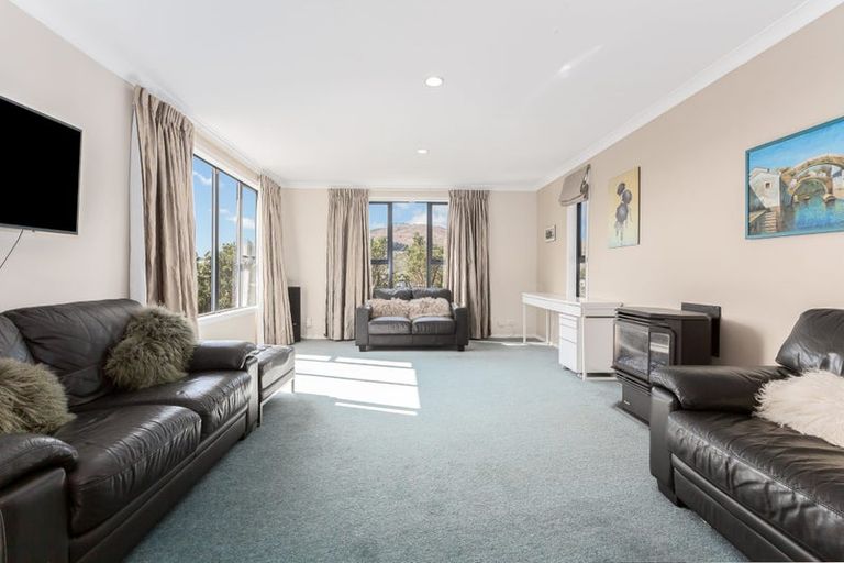 Photo of property in 295 Main Road, Tawa, Wellington, 5028