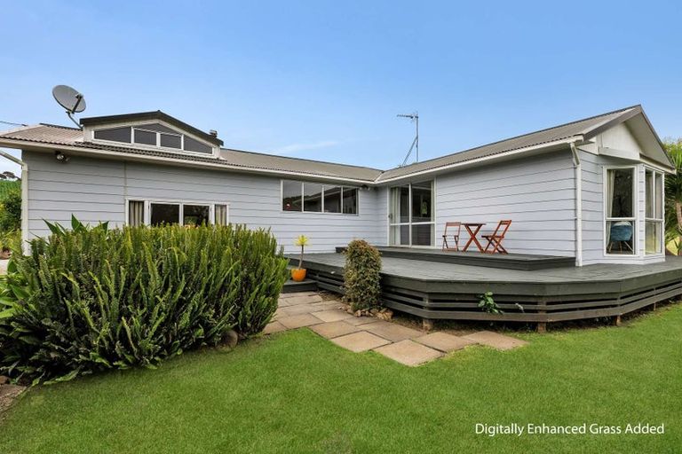 Photo of property in 3265 South Head Road, South Head, Helensville, 0874