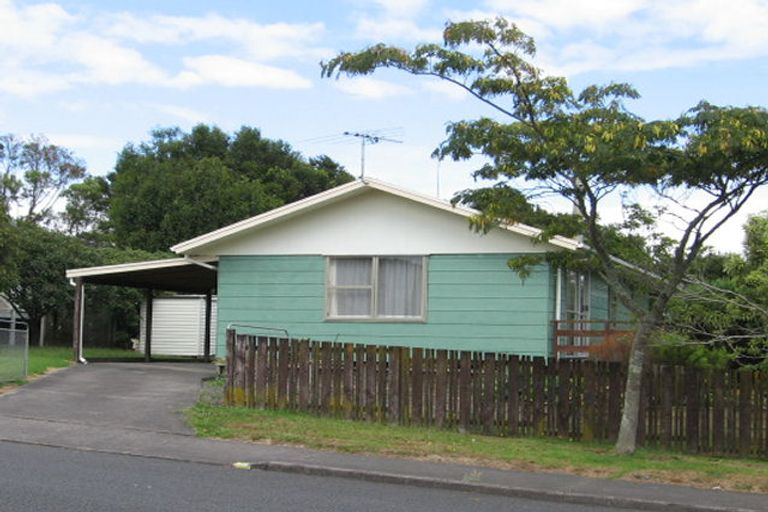 Photo of property in 21 West Harbour Drive, West Harbour, Auckland, 0618