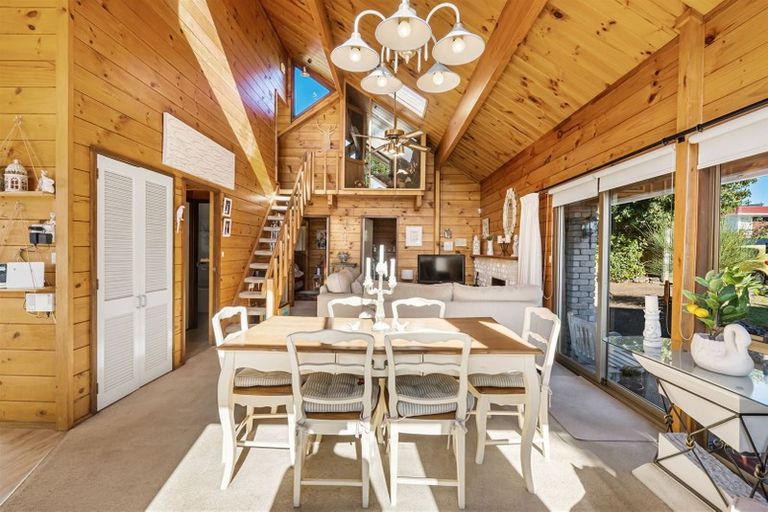 Photo of property in 13 Kyeemagh Street, Botany Downs, Auckland, 2010