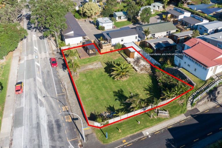 Photo of property in 9 Beach Road, Waihi Beach, 3611