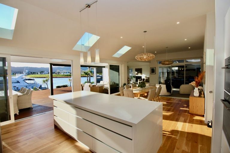 Photo of property in 7 Capstan Crescent, Whitianga, 3510