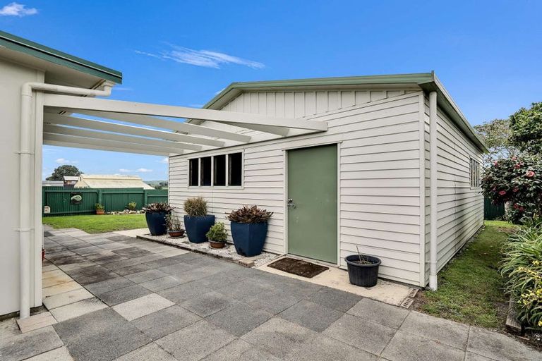Photo of property in 100 Pukehina Parade, Pukehina, 3189