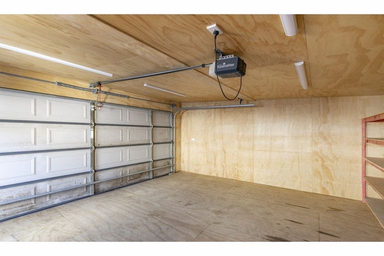 Photo of property in 154 West Belt, Rangiora, 7400