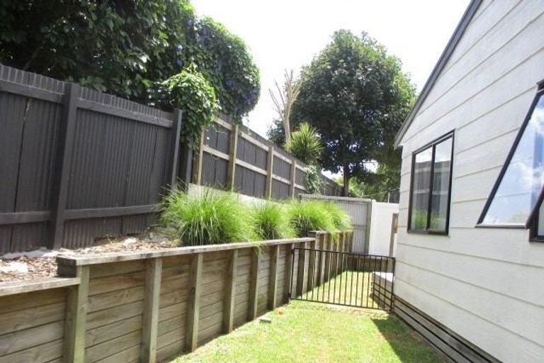 Photo of property in 64b Fairview Road, Western Heights, Rotorua, 3015