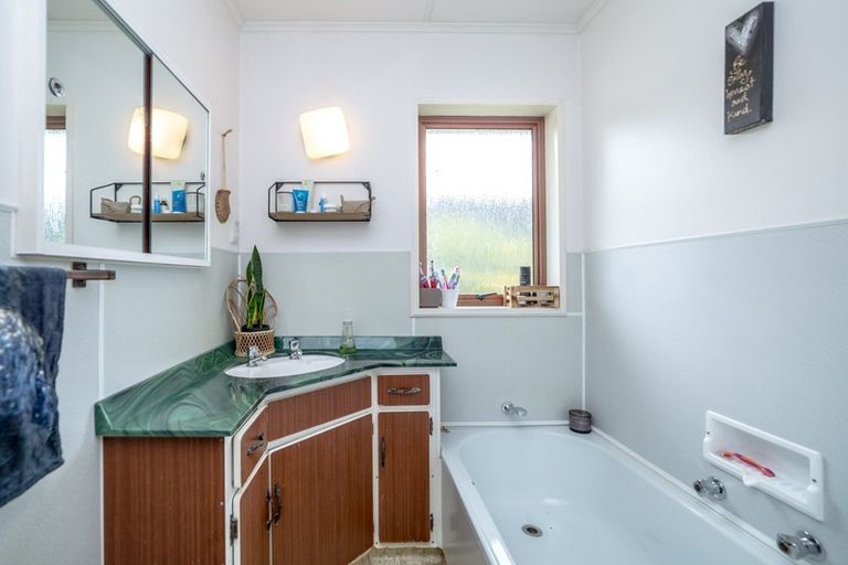 Photo of property in 1008 Cowper Road, Dannevirke, 4976