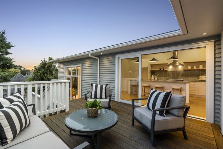 Photo of property in 11 Willow Avenue, Birkenhead, Auckland, 0626