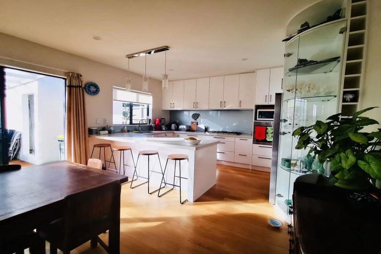 Photo of property in 14 Pohue Avenue, Huapai, Kumeu, 0810