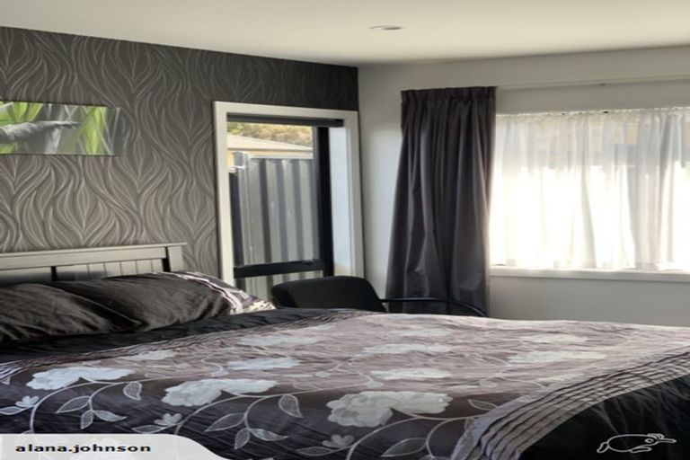 Photo of property in 111 Riverstone Drive, Riverstone Terraces, Upper Hutt, 5018