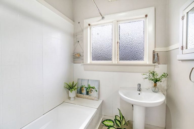 Photo of property in 36 Thornton Street, Mairehau, Christchurch, 8013