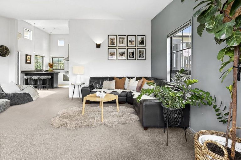 Photo of property in 13 Trevathan Lane, Wanaka, 9305