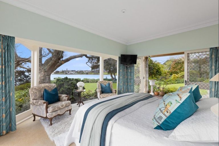 Photo of property in 30 Sanctuary Point, Sunnyhills, Auckland, 2010