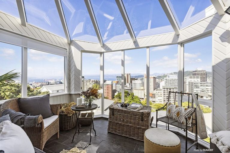 Photo of property in 30 Talavera Terrace, Kelburn, Wellington, 6012