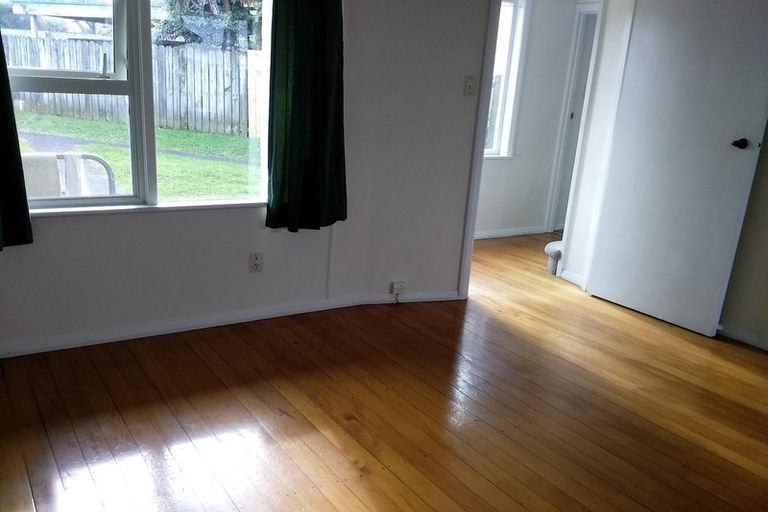 Photo of property in 4/41 Greenslade Crescent, Northcote, Auckland, 0627