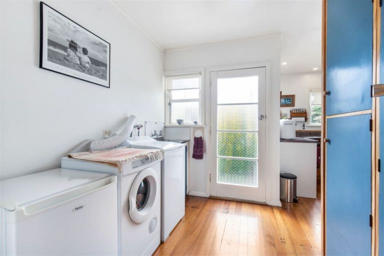 Photo of property in 19 Kimball Place, Johnsonville, Wellington, 6037