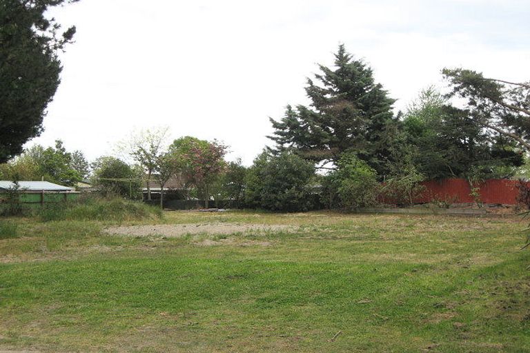 Photo of property in 1a Bridge Street, Waikuku Beach, 7473