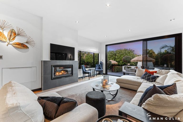 Photo of property in 11b Greenhithe Road, Greenhithe, Auckland, 0632