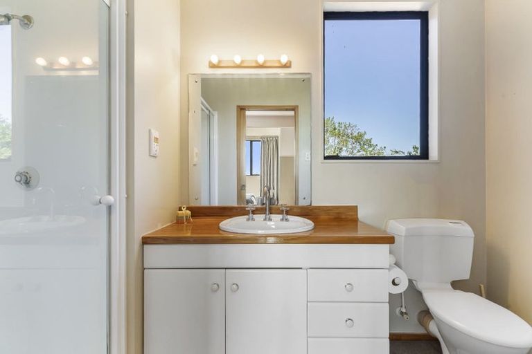 Photo of property in 257 Point View Drive, Dannemora, Auckland, 2016