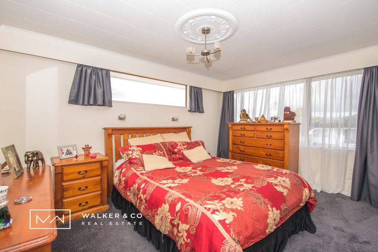 Photo of property in 6 Toledo Grove, Totara Park, Upper Hutt, 5018