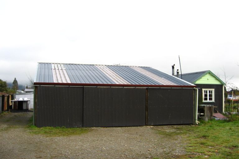 Photo of property in 8 Bridge Street, Reefton, 7830