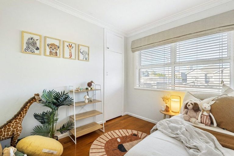 Photo of property in 3/19 Lake Pupuke Drive, Takapuna, Auckland, 0622