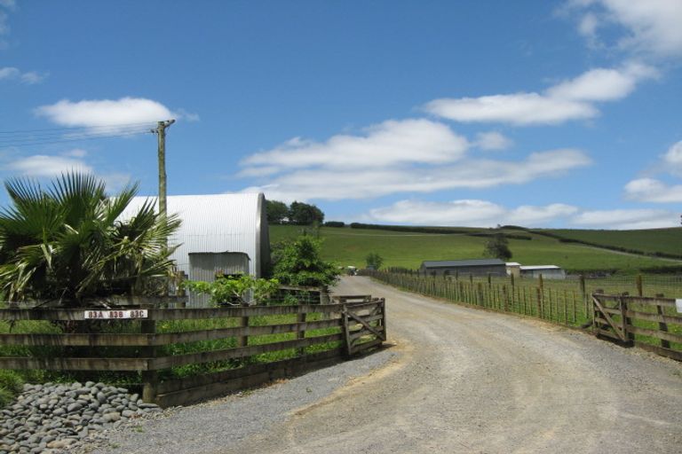 Photo of property in 83a Ingram Road, Bombay, Drury, 2579