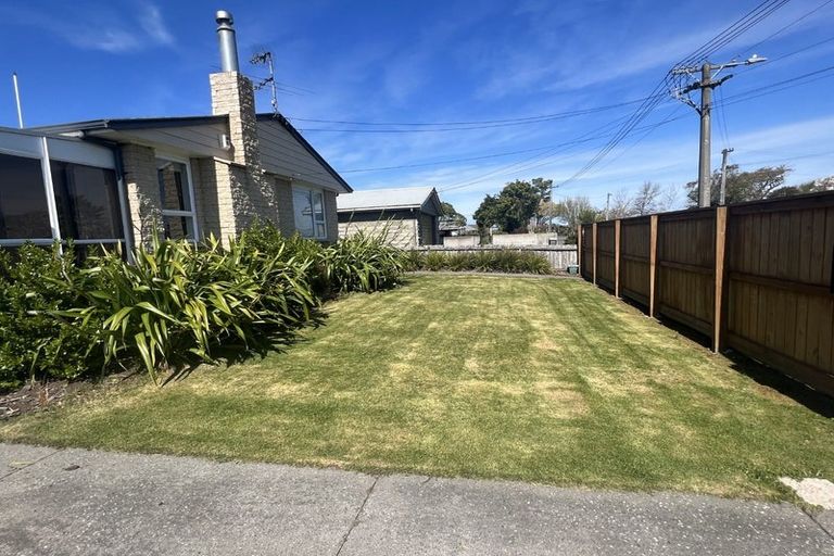 Photo of property in 100 Mooray Avenue, Bishopdale, Christchurch, 8053
