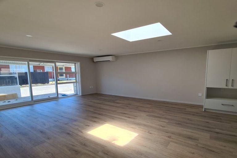 Photo of property in 1/83 Harris Street, Pukekohe, 2120