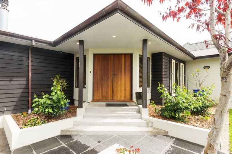 Photo of property in 42 Lincoln Terrace, Hokowhitu, Palmerston North, 4410