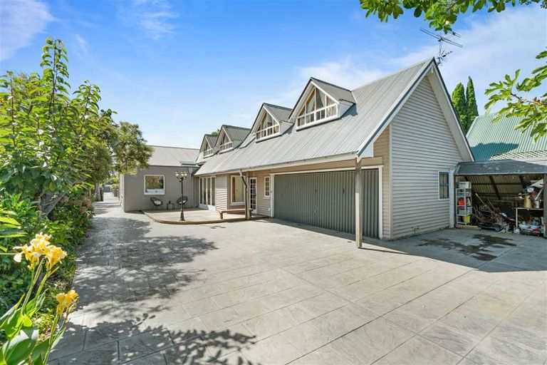 Photo of property in 26 Office Road, Merivale, Christchurch, 8014