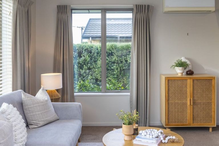 Photo of property in 2 Newall Avenue, Bryndwr, Christchurch, 8052