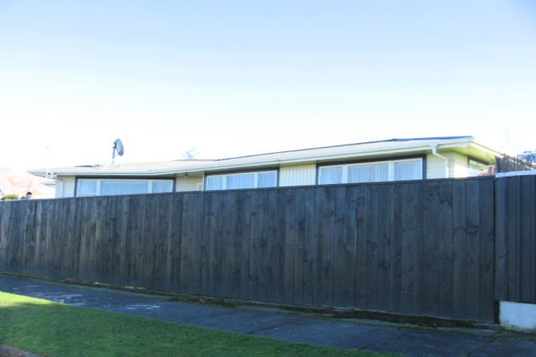 Photo of property in 28 Kaituna Street, Milson, Palmerston North, 4414