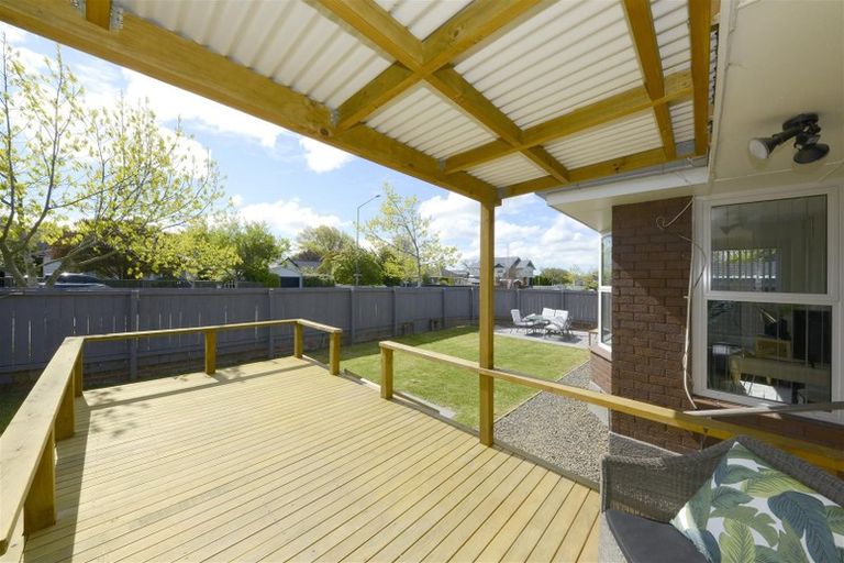 Photo of property in 1/164 Blighs Road, Strowan, Christchurch, 8052