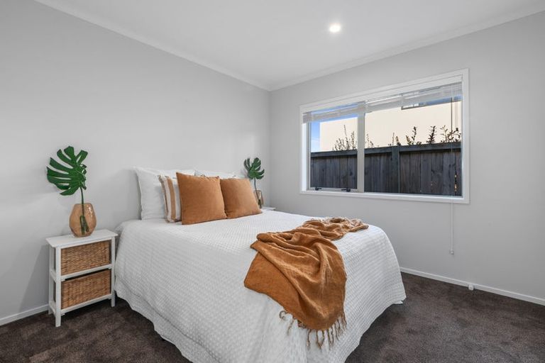 Photo of property in 150 Oriental Parade, Papamoa Beach, Papamoa, 3118