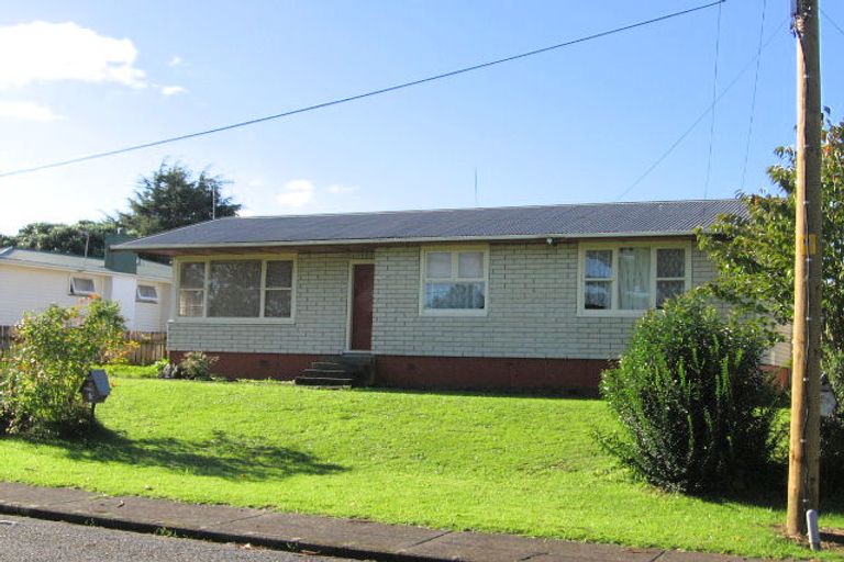 Photo of property in 16 Whitley Crescent, Otara, Auckland, 2023