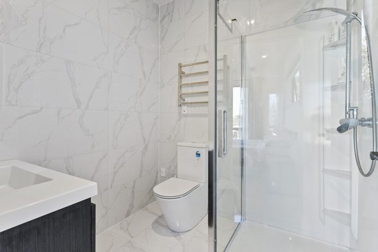 Photo of property in 9a Wolsley Avenue, Milford, Auckland, 0620