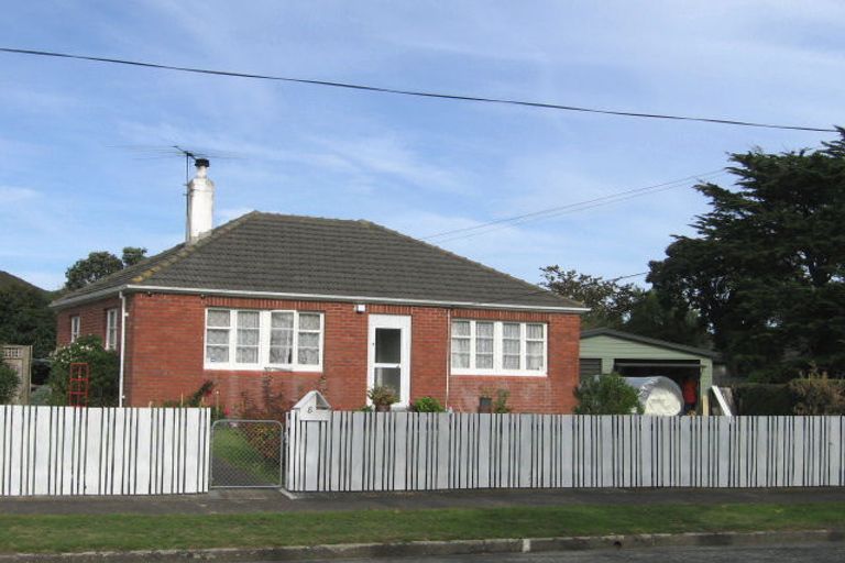 Photo of property in 8 Hughes Crescent, Taita, Lower Hutt, 5011