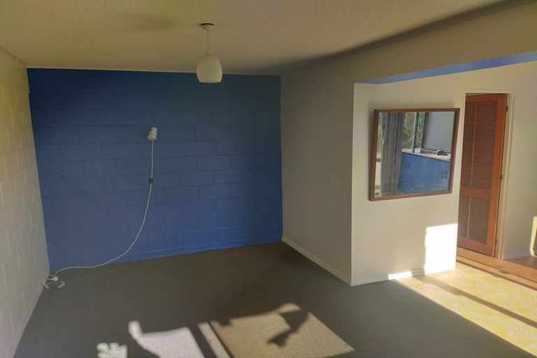 Photo of property in 30 Dixon Street, Oakura, 4314