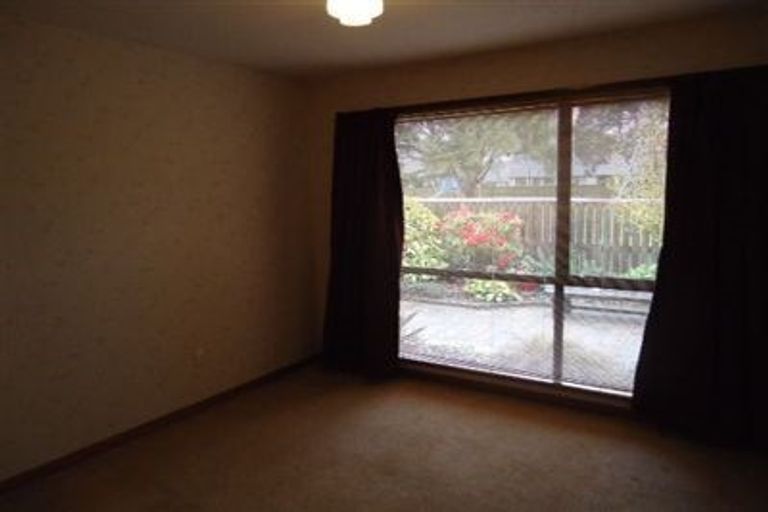 Photo of property in 11b Winters Road, Redwood, Christchurch, 8051